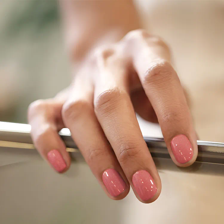 Boja „Dazzling Hot“