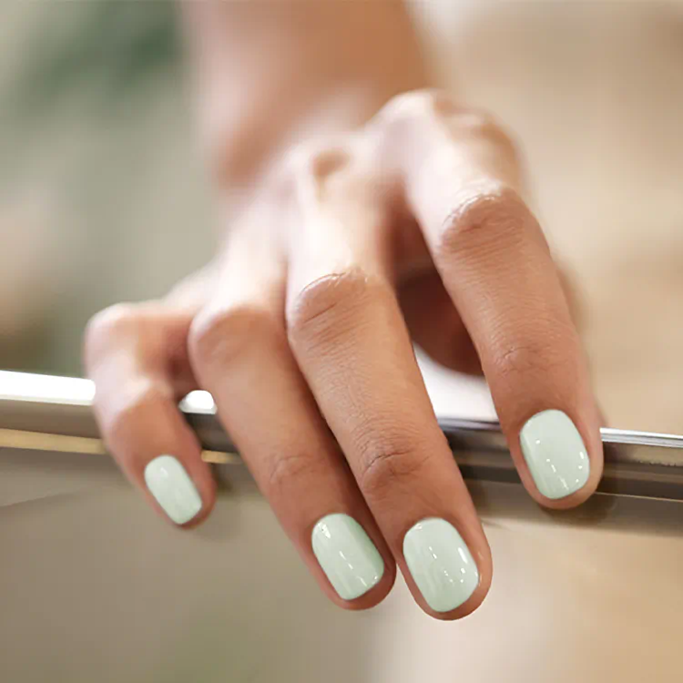 Цвят „Mint Whisper“