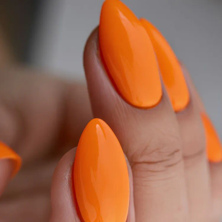 Цвят „Fiery Coral“