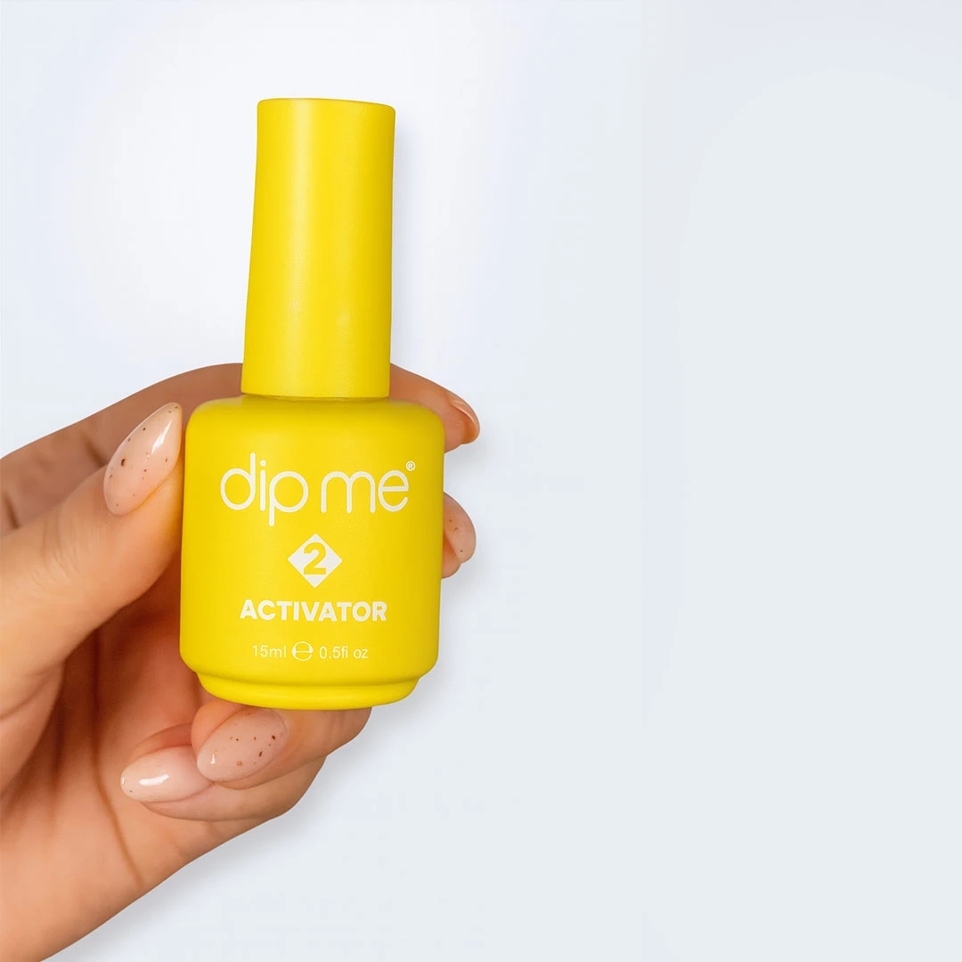 Cómo aplicar el activador para manicura – paso a paso