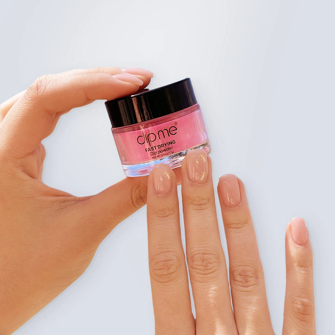 Kolorowy i elegancki manicure DipMe z foliami – krok po kroku