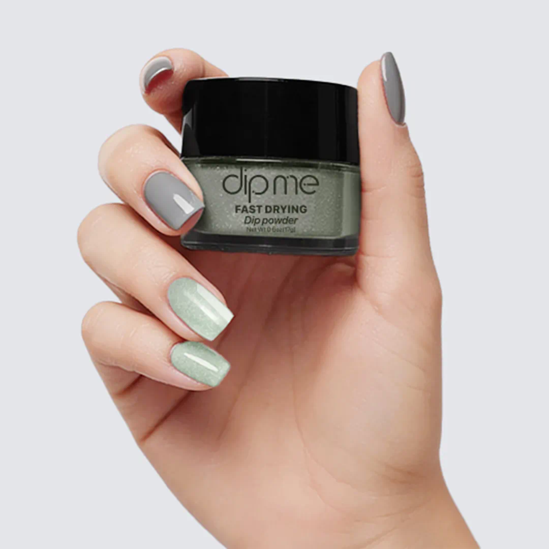 Sivá slávnostná manikúra pre rok 2026