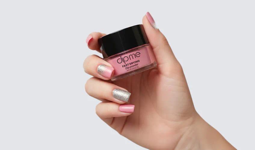 Novoroční ombré manikúra s DipMe