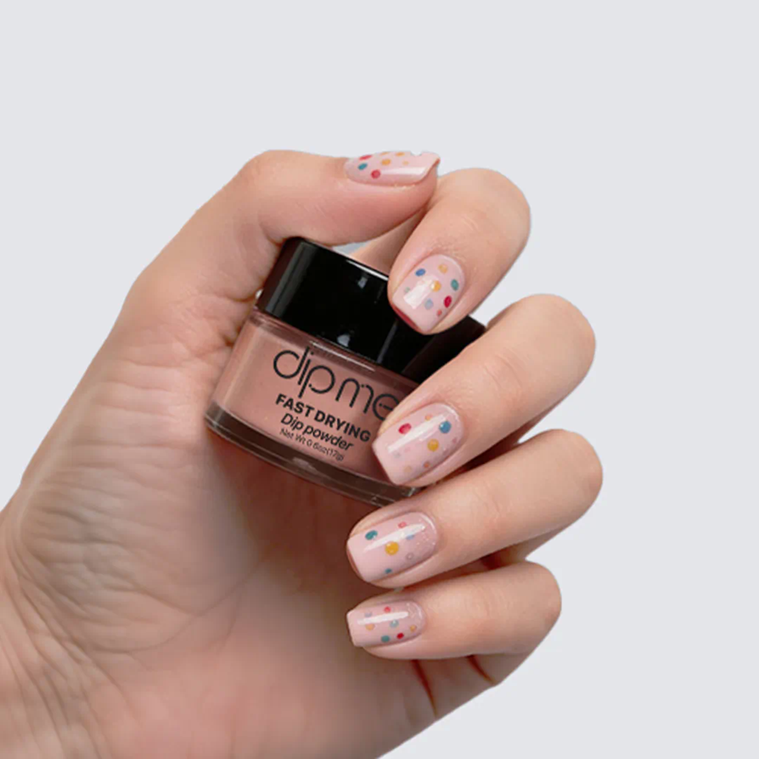 Manichiură „Puncte Strălucitoare” cu DipMe